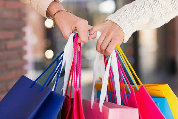 李佳琦、薇婭直播帶貨是記“七傷拳”